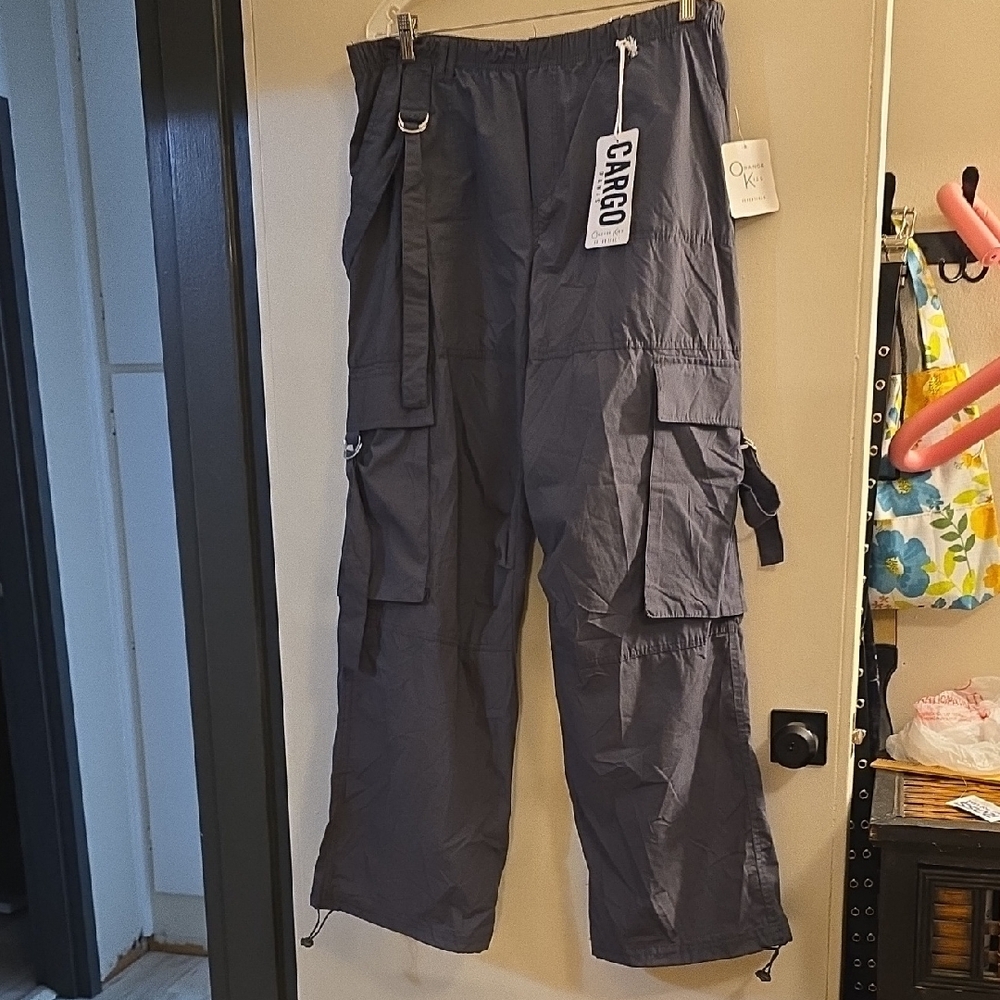 Relaxed Fit Gray Cargo Pants with Straight Leg